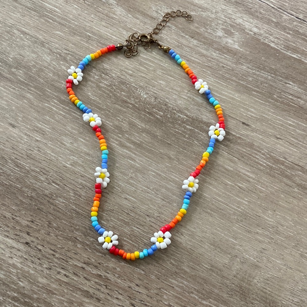 Flower beaded necklace